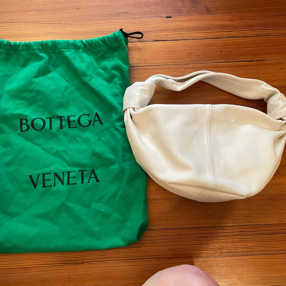 Bottega Veneta Teen Double Knot